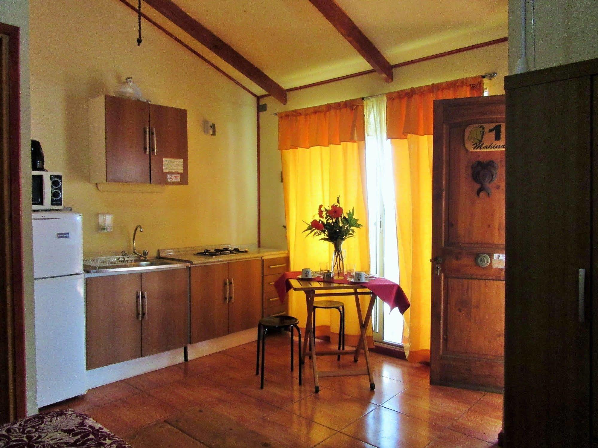 Mataveri Inn Hanga Roa Exterior foto